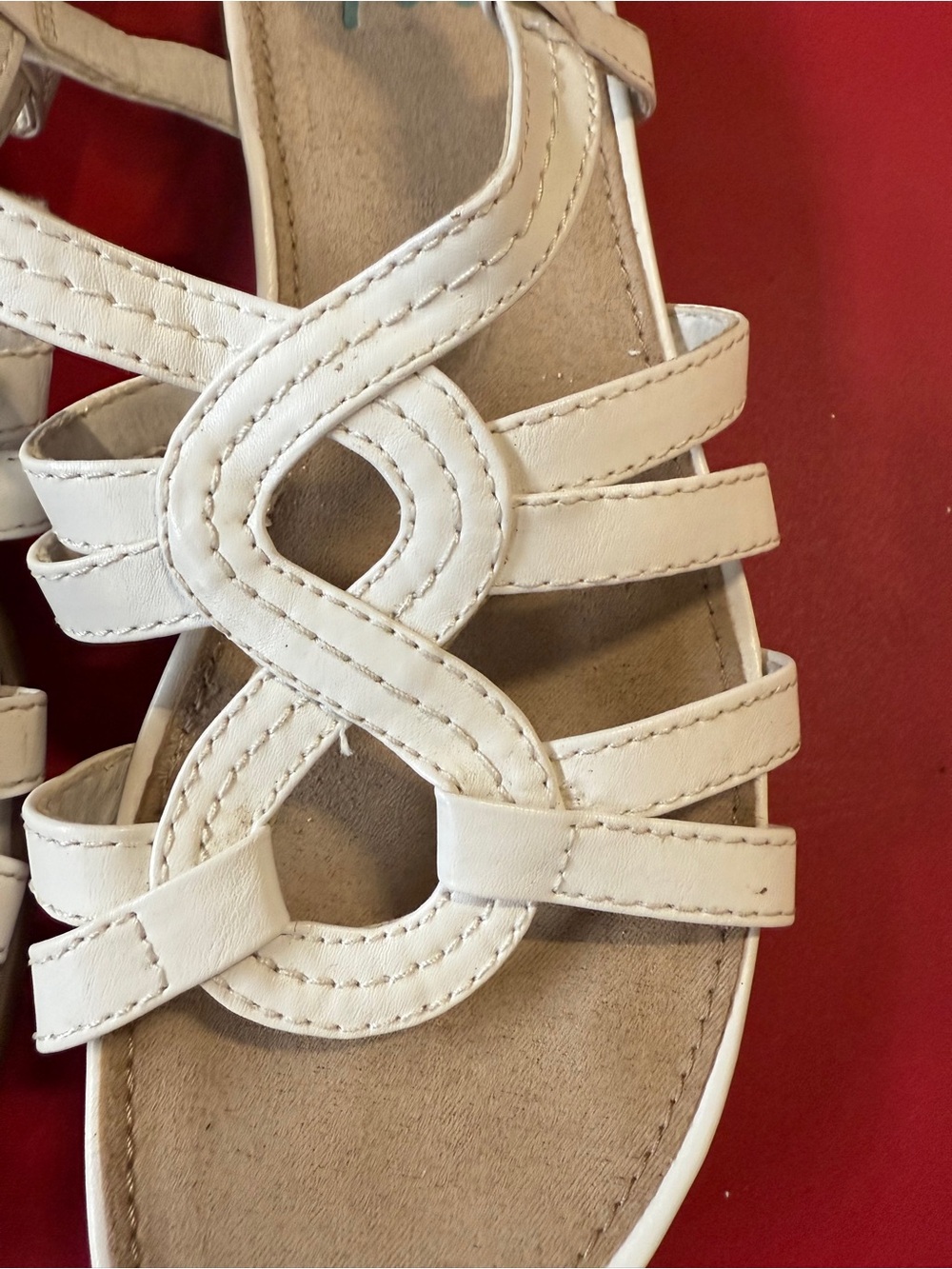 Yuu Women's White Strappy Comfort Sandals Women’s SZ 8 - Picture 7 of 12